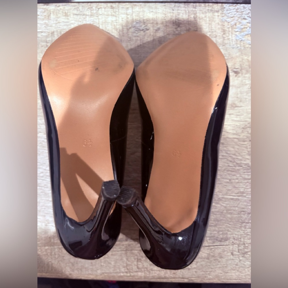 Michael Shannon Black Heels - Picture 5 of 5
